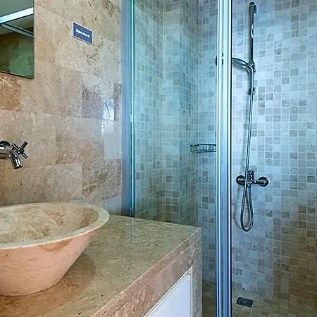 Sleeps 10 Pool Air Con Wifi Villa *