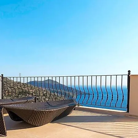 Villa Sleeps 10 Pool Air Con Wifi